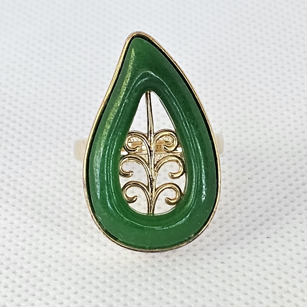 Genuine Jade Ring in 18k Gold over Sterling Silver Ring Size 7! 💍